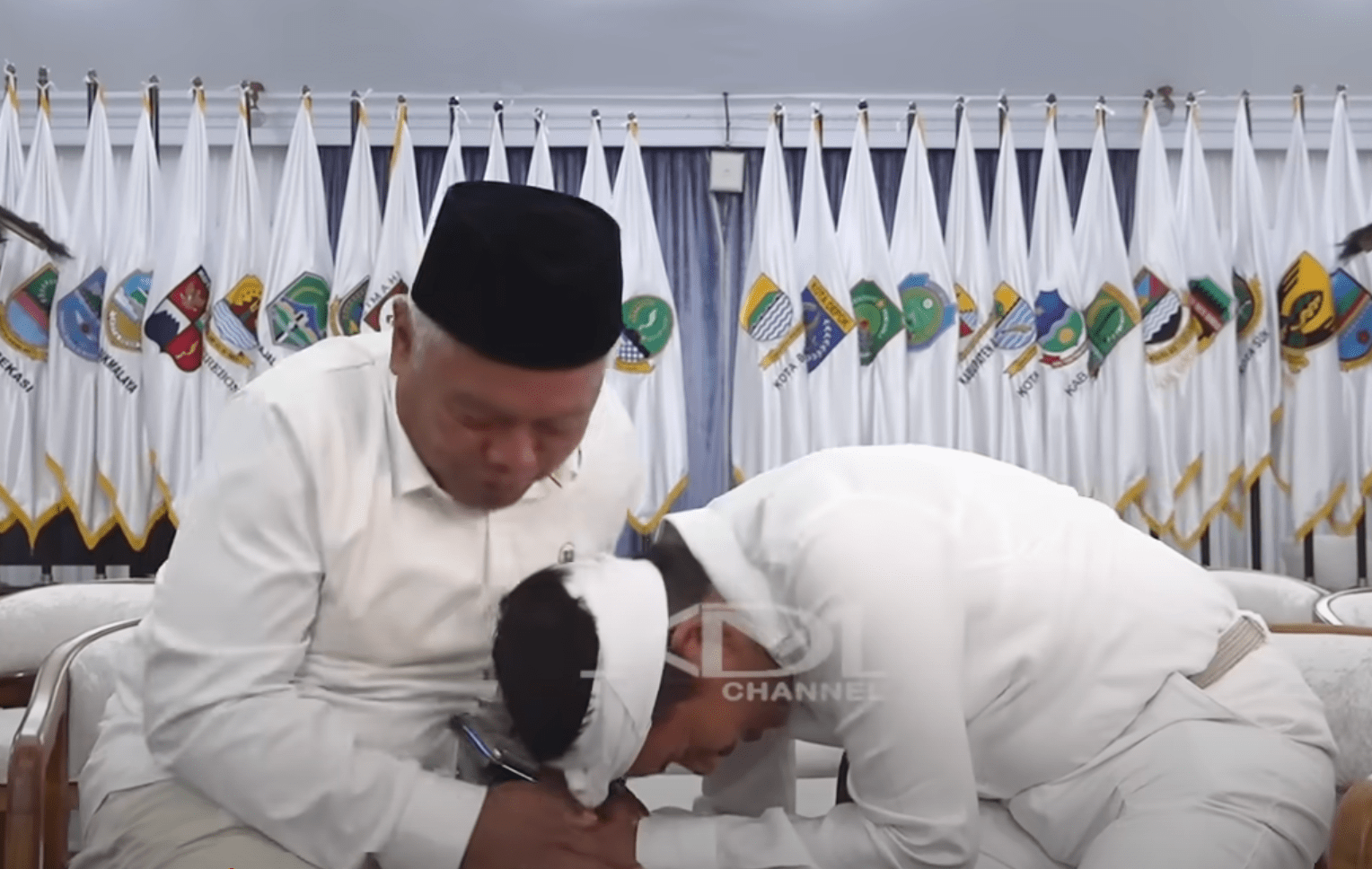 Dicecar Kang Dedi Mulyadi, Yai Mim Akui Punya Istri Lebih dari Satu!